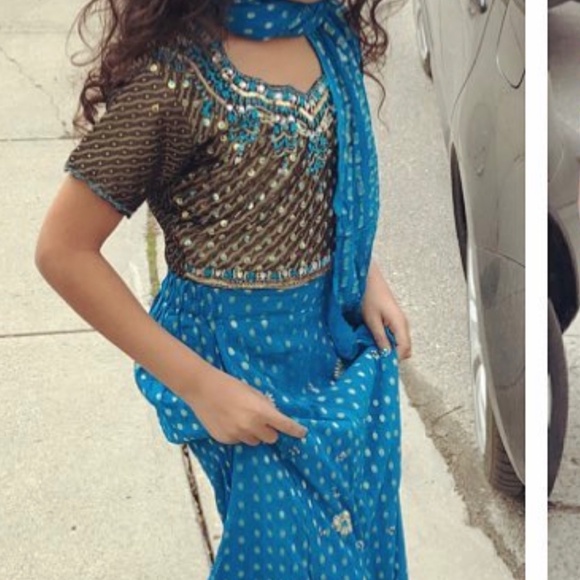 Girls Indian suit - Picture 6 of 7